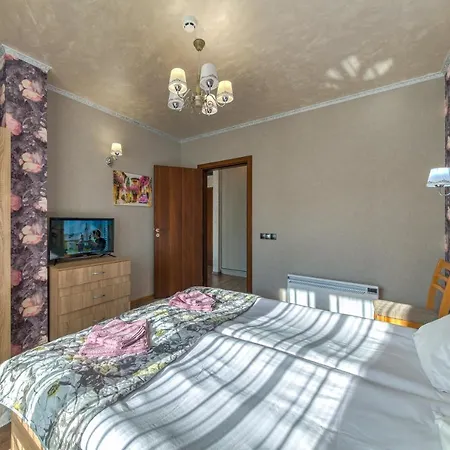 Apartment Sweet 530 смолянски езера *